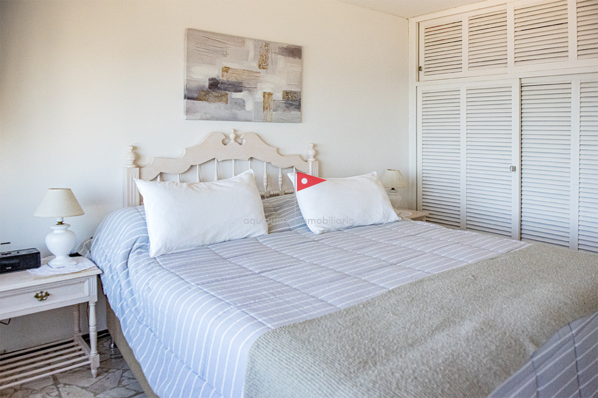 Apartamento ID.121 - Departamento de 1 dormitorio en venta en Peninsula, vista al mar. 