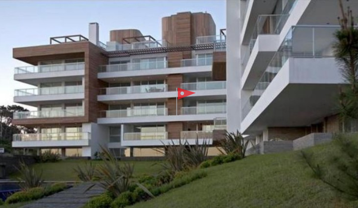 Apartamento ID.151 - Apartamento En Venta 2 Dormitorios frente al mar. Brava 28