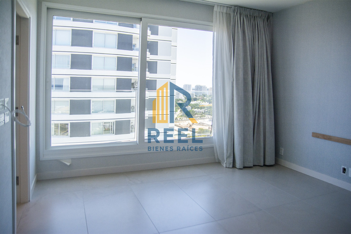 Apartamento ID.299 - Espectacular planta en LE PARC III, Esquinero en venta