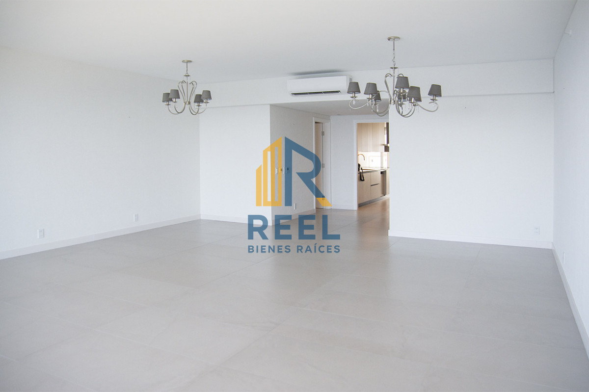 Apartamento ID.299 - Espectacular planta en LE PARC III, Esquinero en venta