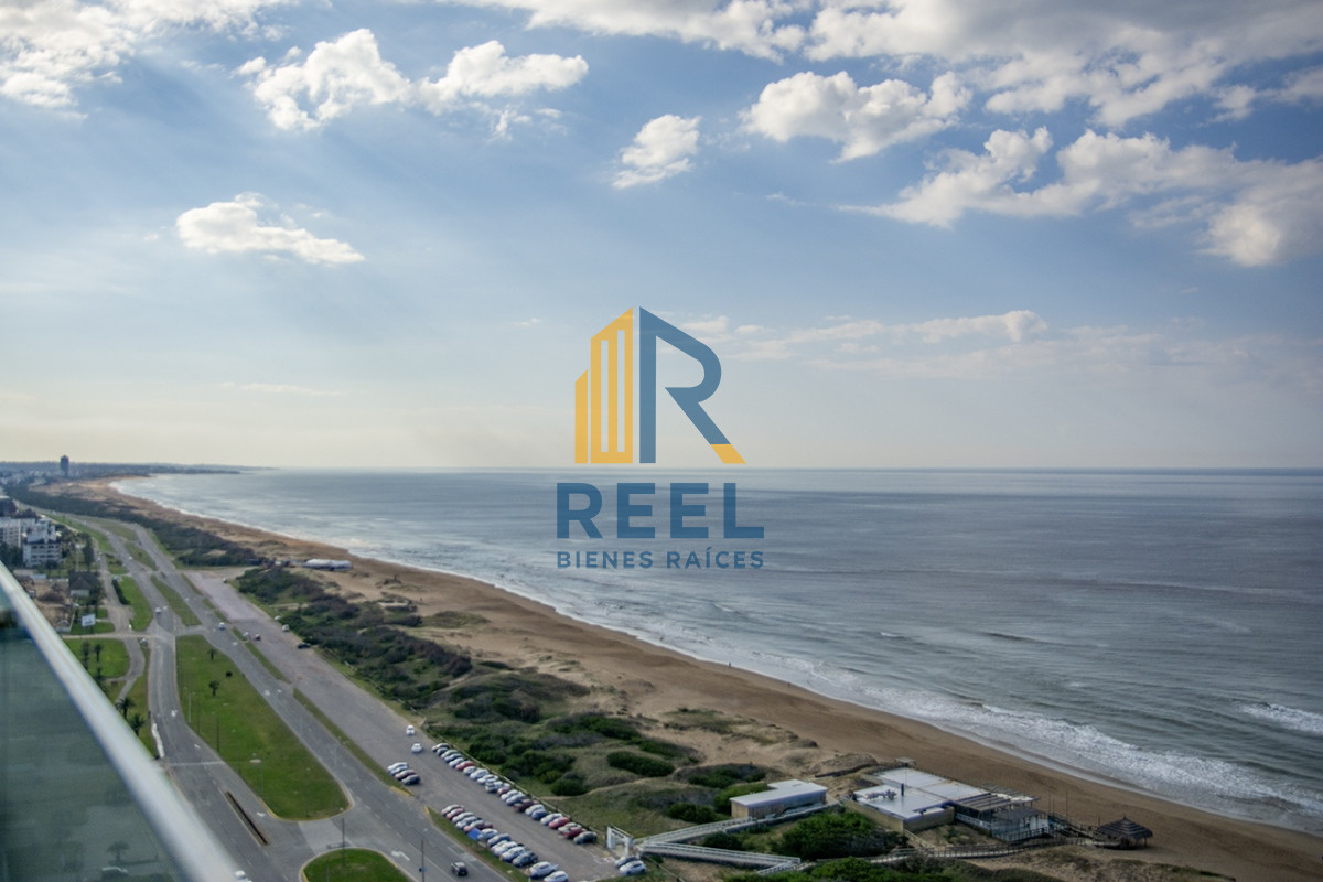 Apartamento ID.299 - Espectacular planta en LE PARC III, Esquinero en venta