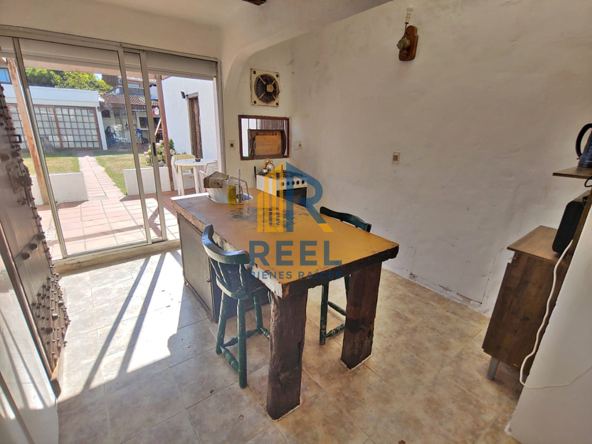 Casa ID.409 - En venta casa de 4 dormitorios con piscina y parrillero en Las Delicias, Maldonado