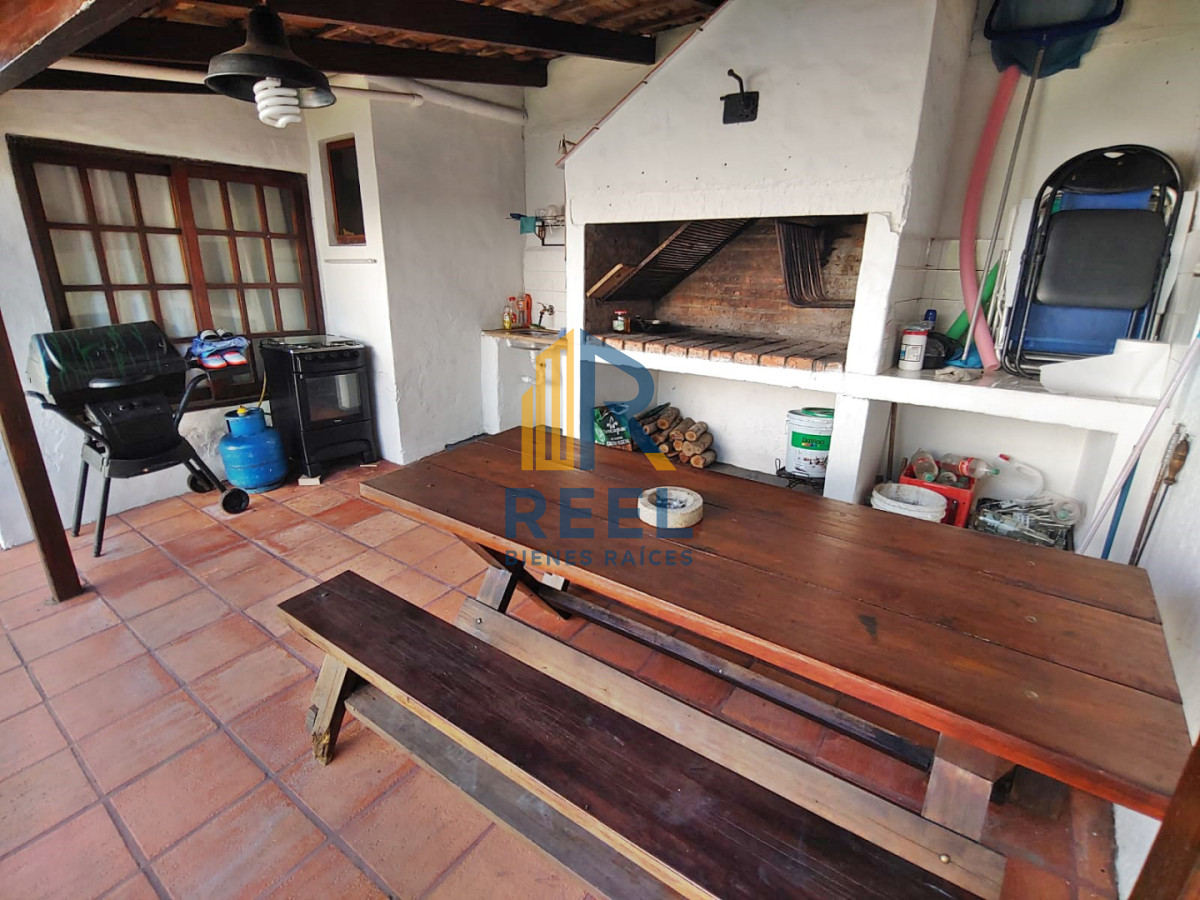 Casa ID.409 - En venta casa de 4 dormitorios con piscina y parrillero en Las Delicias, Maldonado