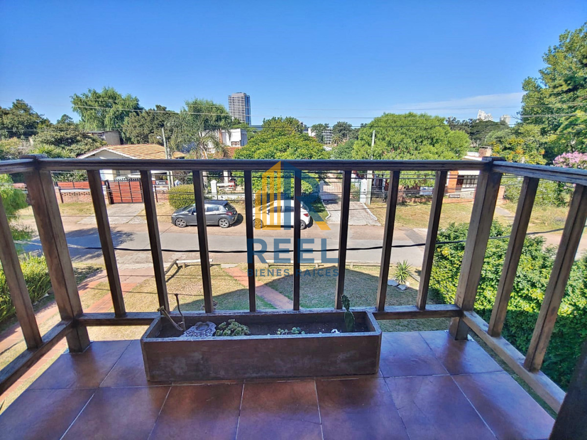 Casa ID.409 - En venta casa de 4 dormitorios con piscina y parrillero en Las Delicias, Maldonado