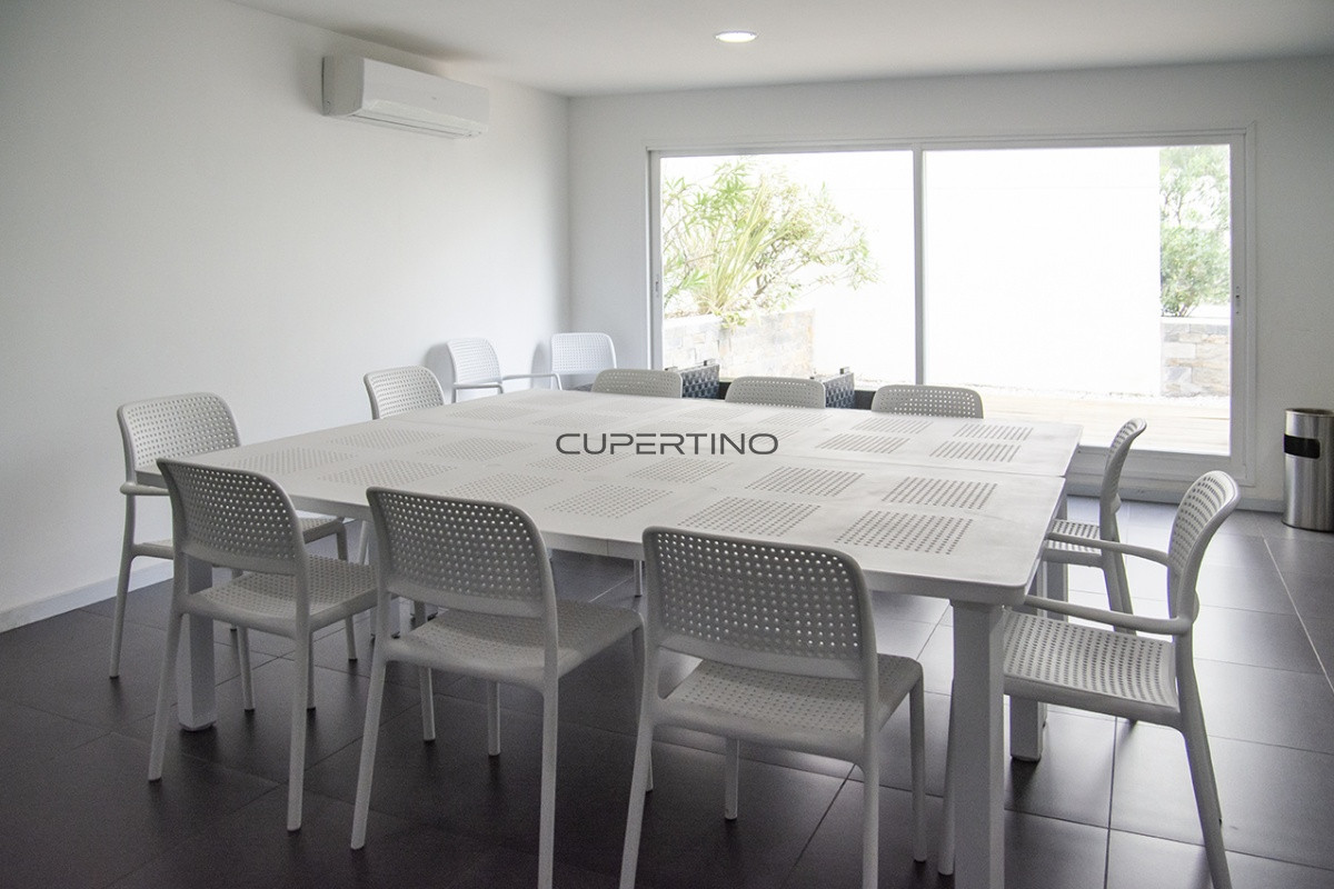 Apartamento ID.2036 - Vende apartamento. Edificio Bonaire. 3 dormitorios con servicios. Brava, Peninsula, Punta del Este
