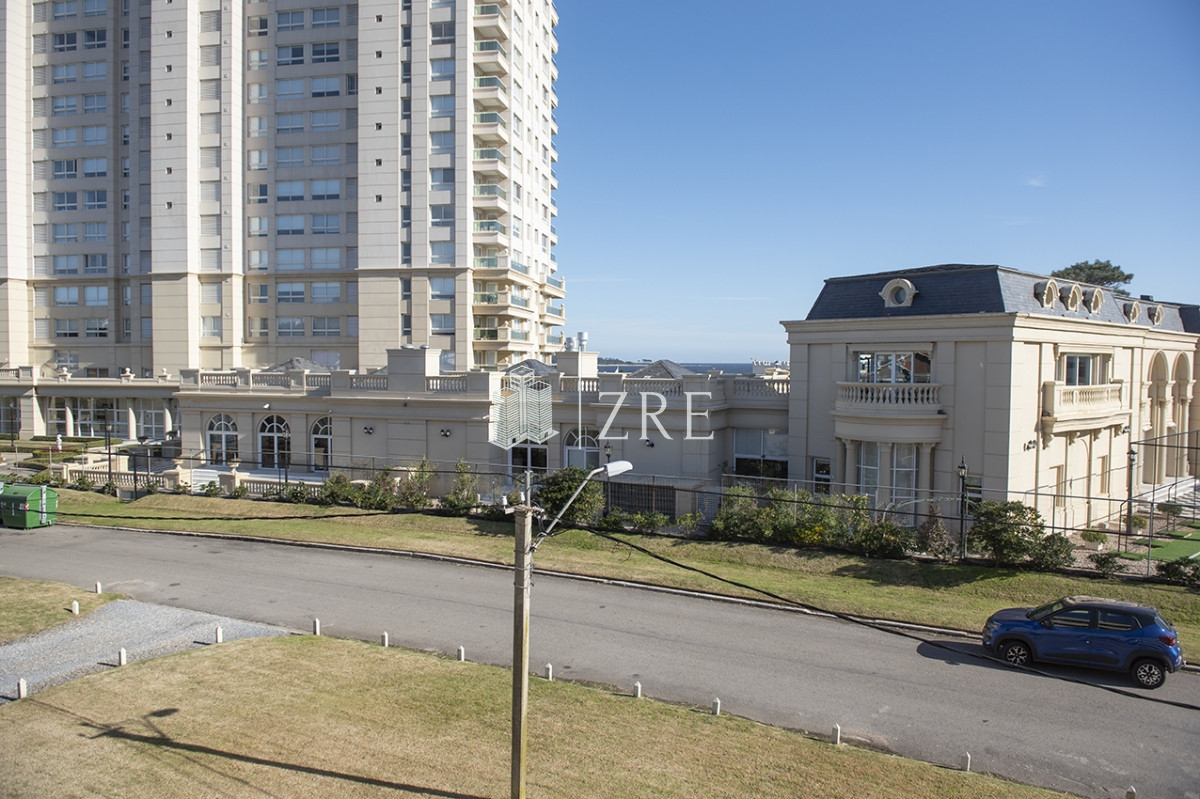 Apartamento ID.1343 - Departamento de 3 dormitorios en venta proximo a Playa Mansa, Punta del Este