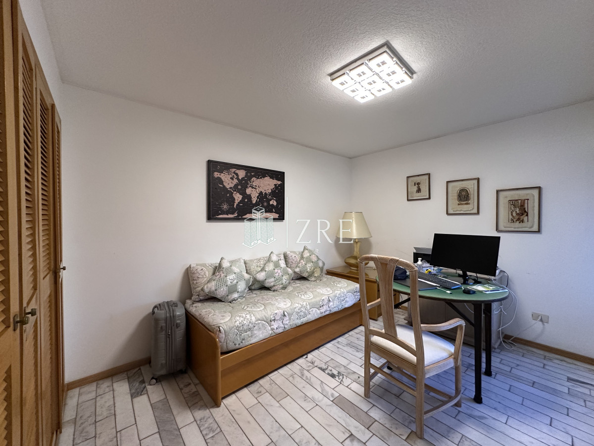 Apartamento ID.1269 - Vende apartamento de 3 dormitorios en Playa Brava, Punta del Este