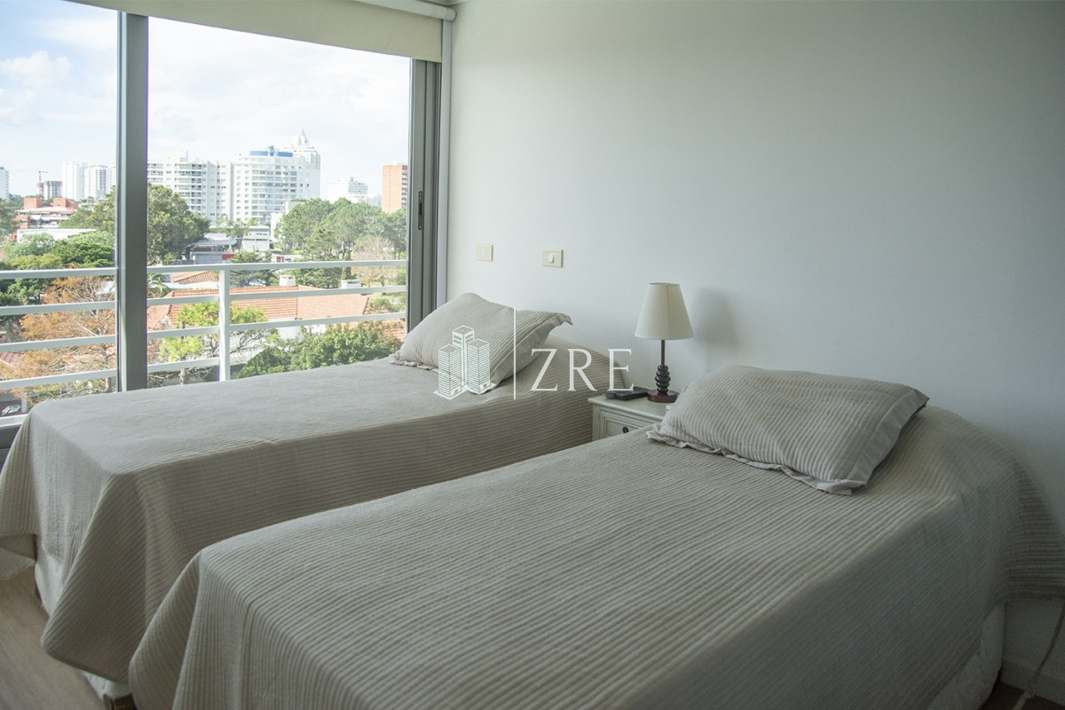 Apartamento ID.1341 - Alexander Boulevard.Departamento de 2 dormitorios, en venta y alquiler.