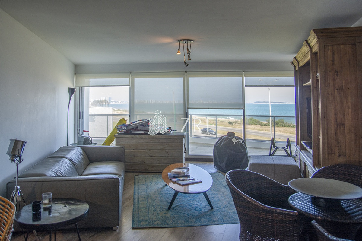 Apartamento ID.1346 - Espectacular departamento en Playa Mansa de 3 dormitorios frente al mar!