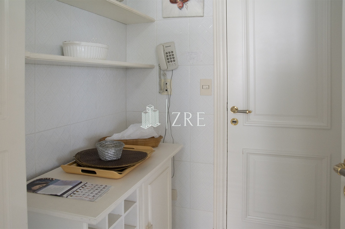 Apartamento ID.1065 - Departamento de 3 dormitorios en venta frente a Playa Mansa, Coral Tower