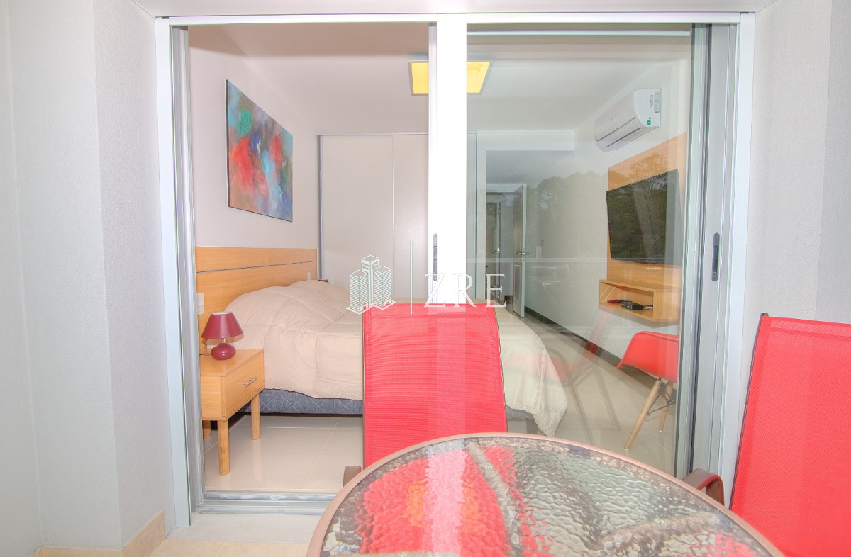 Apartamento ID.1345 - Apartamento en Venta de 2 dormitorios en Playa Mansa , Punta del este