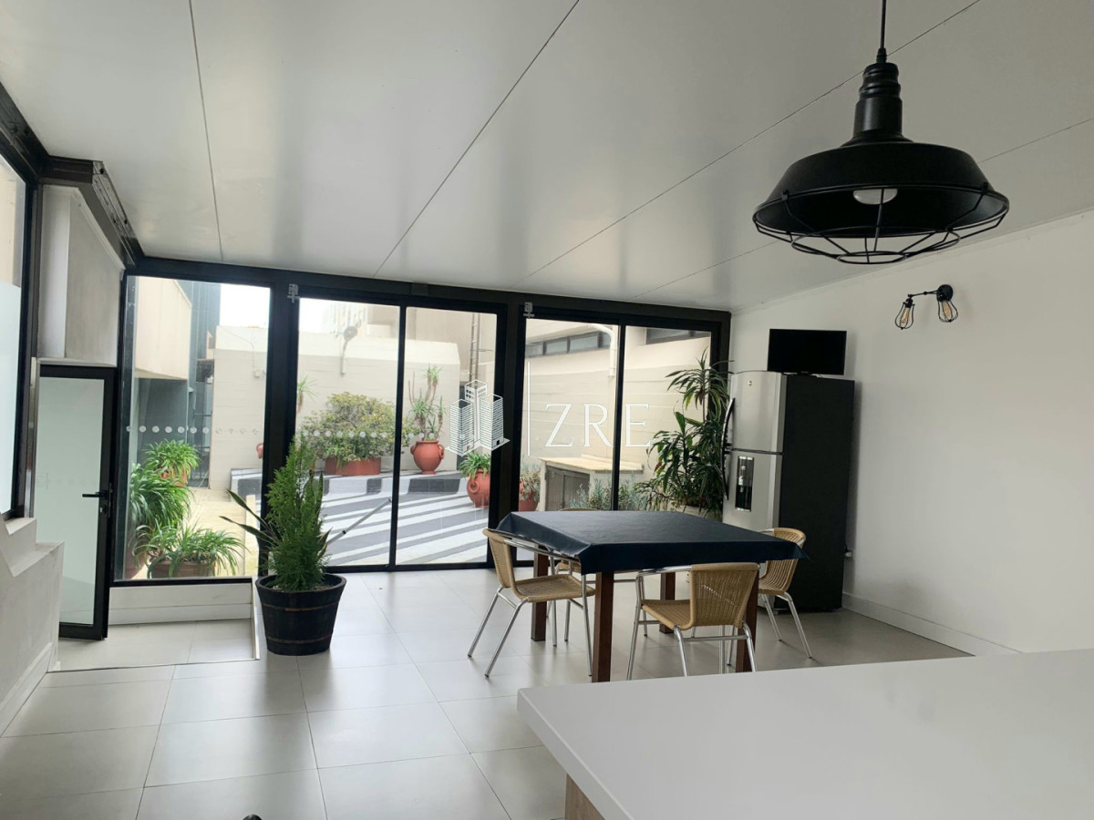 Apartamento ID.1360 - En venta apartamento de 2 mas dep. en Península, Punta del Este