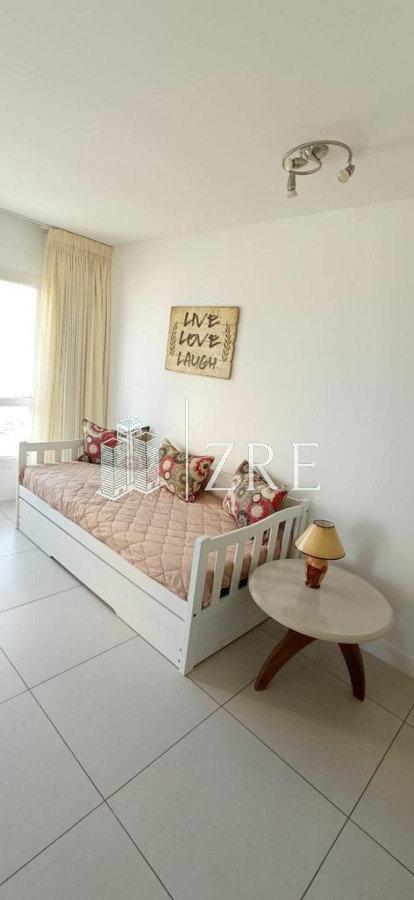 Apartamento ID.916 - Venta apartamento de 1 dormitorio en suite con garage, península, Punta del Este 