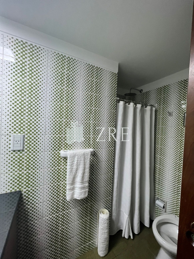 Apartamento ID.1360 - En venta apartamento de 2 mas dep. en Península, Punta del Este