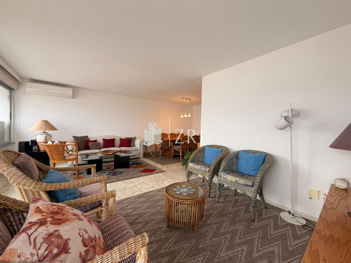 Apartamento ID.1370 - Apartamento en peninsula con vistas hacia la bahia Punta del este