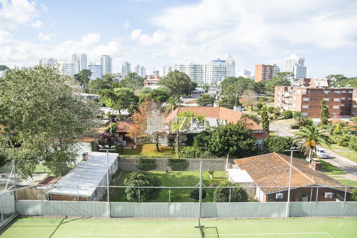 Apartamento ID.1341 - Alexander Boulevard.Departamento de 2 dormitorios, en venta y alquiler.