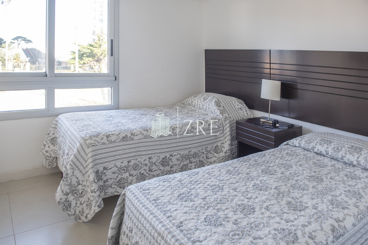 Apartamento ID.1343 - Departamento de 3 dormitorios en venta proximo a Playa Mansa, Punta del Este