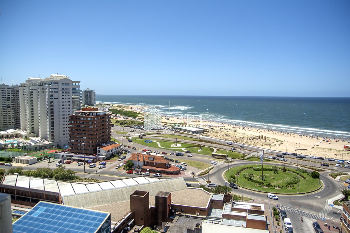 Apartamento ID.1064 - APARTAMENTO EN VENTA CON VISTA BRAVA, EXCELENTE CONSTRUCCION