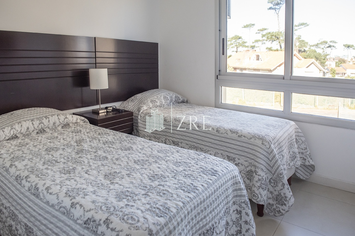 Apartamento ID.1343 - Departamento de 3 dormitorios en venta proximo a Playa Mansa, Punta del Este