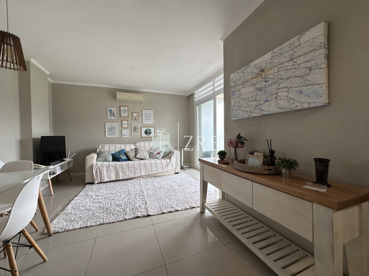 Apartamento ID.1295 - Vende apartamento en playa mansa de 1 dormitorio con parrillero, Punta del Este 