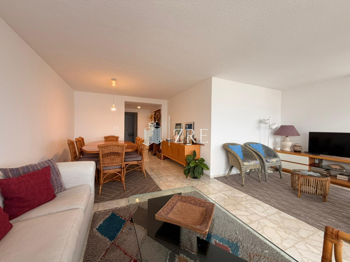 Apartamento ID.1370 - Apartamento en peninsula con vistas hacia la bahia Punta del este