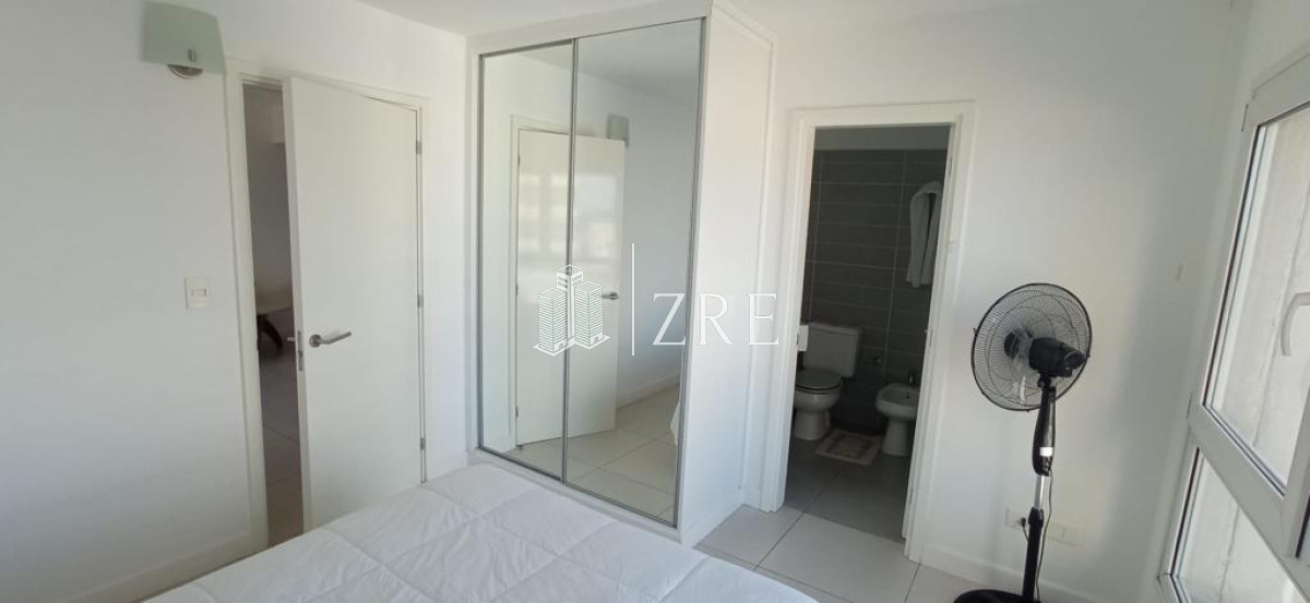 Apartamento ID.916 - Venta apartamento de 1 dormitorio en suite con garage, península, Punta del Este 