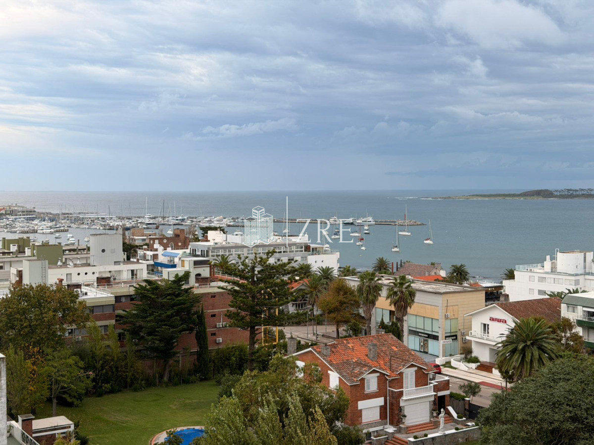 Apartamento ID.1370 - Apartamento en peninsula con vistas hacia la bahia Punta del este