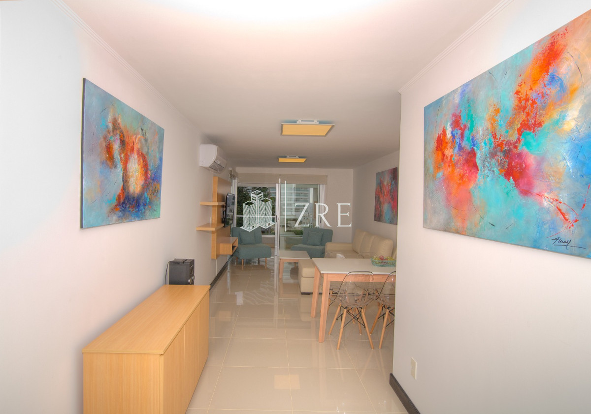 Apartamento ID.1345 - Apartamento en Venta de 2 dormitorios en Playa Mansa , Punta del este
