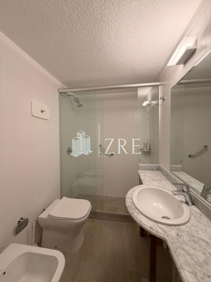 Apartamento ID.1370 - Apartamento en peninsula con vistas hacia la bahia Punta del este