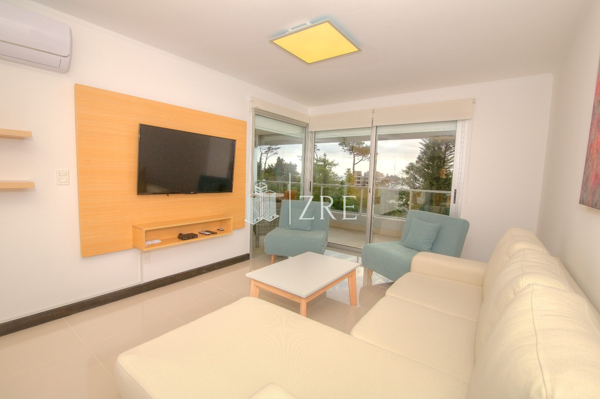 Apartamento ID.1345 - Apartamento en Venta de 2 dormitorios en Playa Mansa , Punta del este