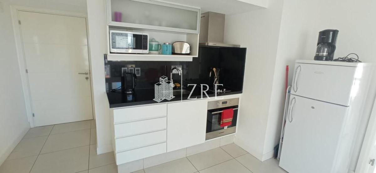 Apartamento ID.916 - Venta apartamento de 1 dormitorio en suite con garage, península, Punta del Este 