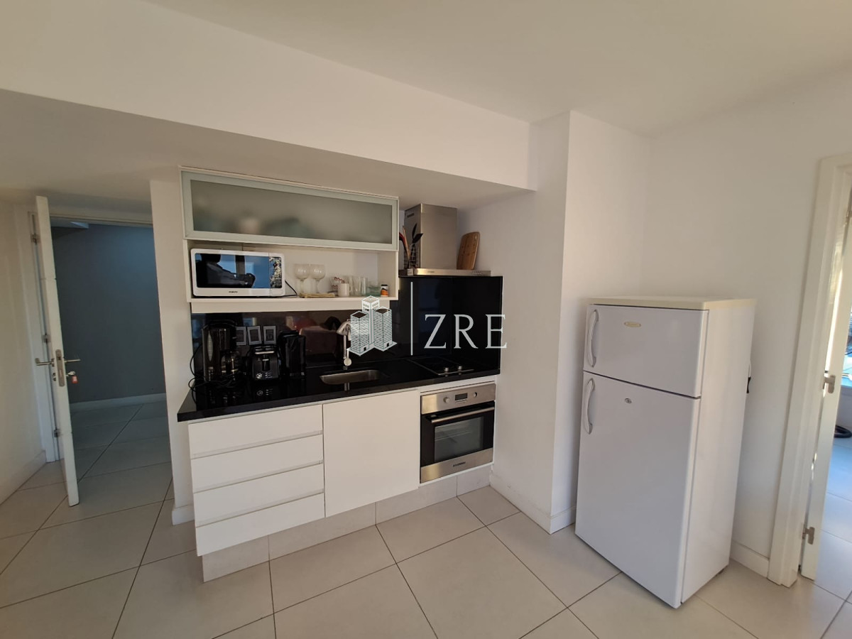 Apartamento ID.917 - En venta y alquiler apartamento de 1 dormitorio en suite con garage, península, Punta del Este 