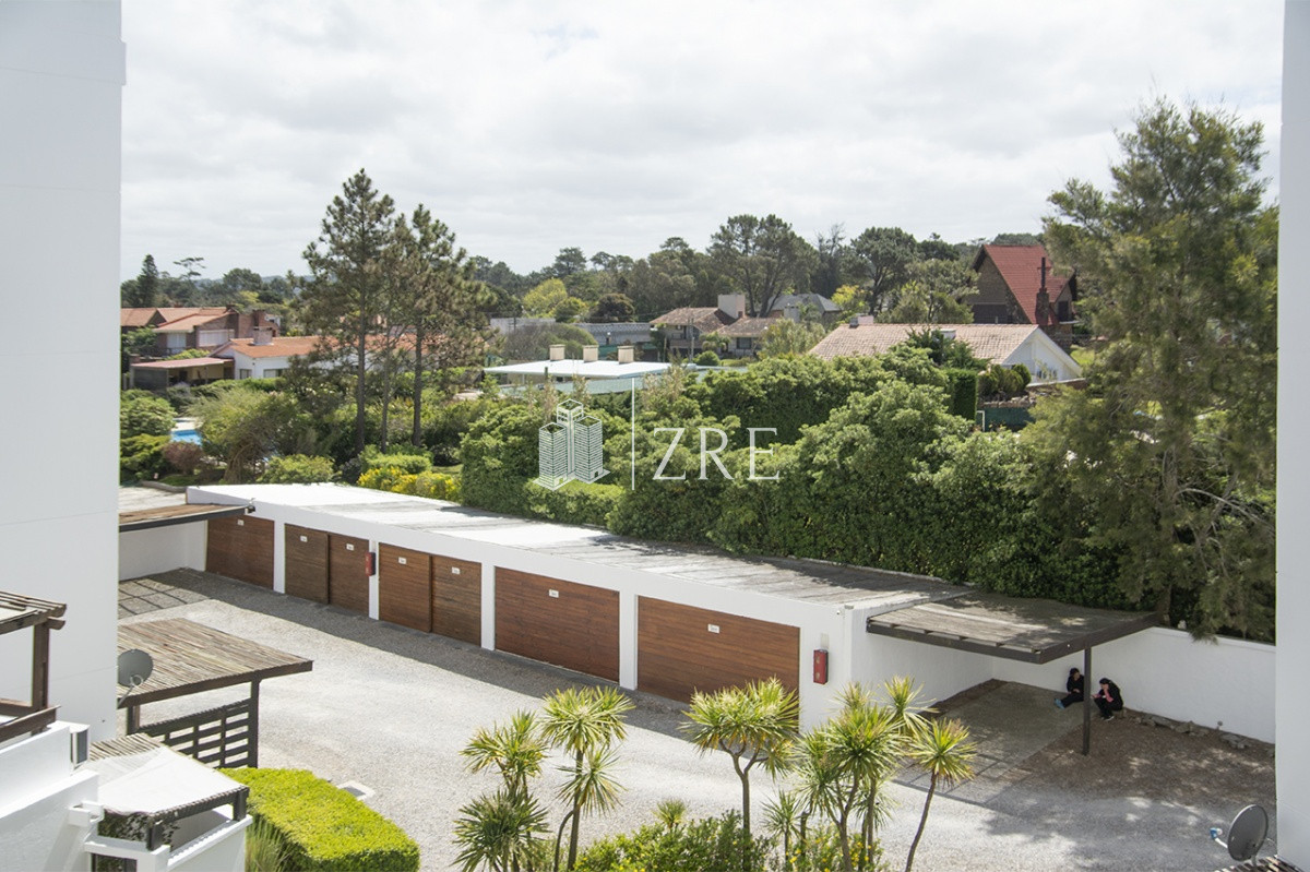 Apartamento ID.1346 - Espectacular departamento en Playa Mansa de 3 dormitorios frente al mar!