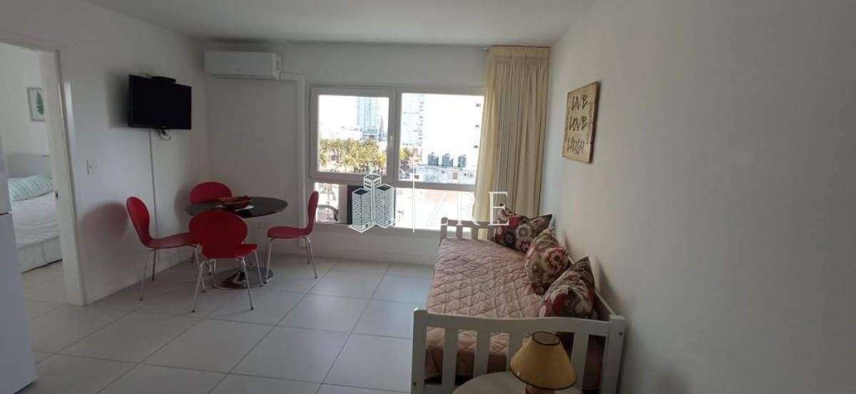 Apartamento ID.916 - Venta apartamento de 1 dormitorio en suite con garage, península, Punta del Este 