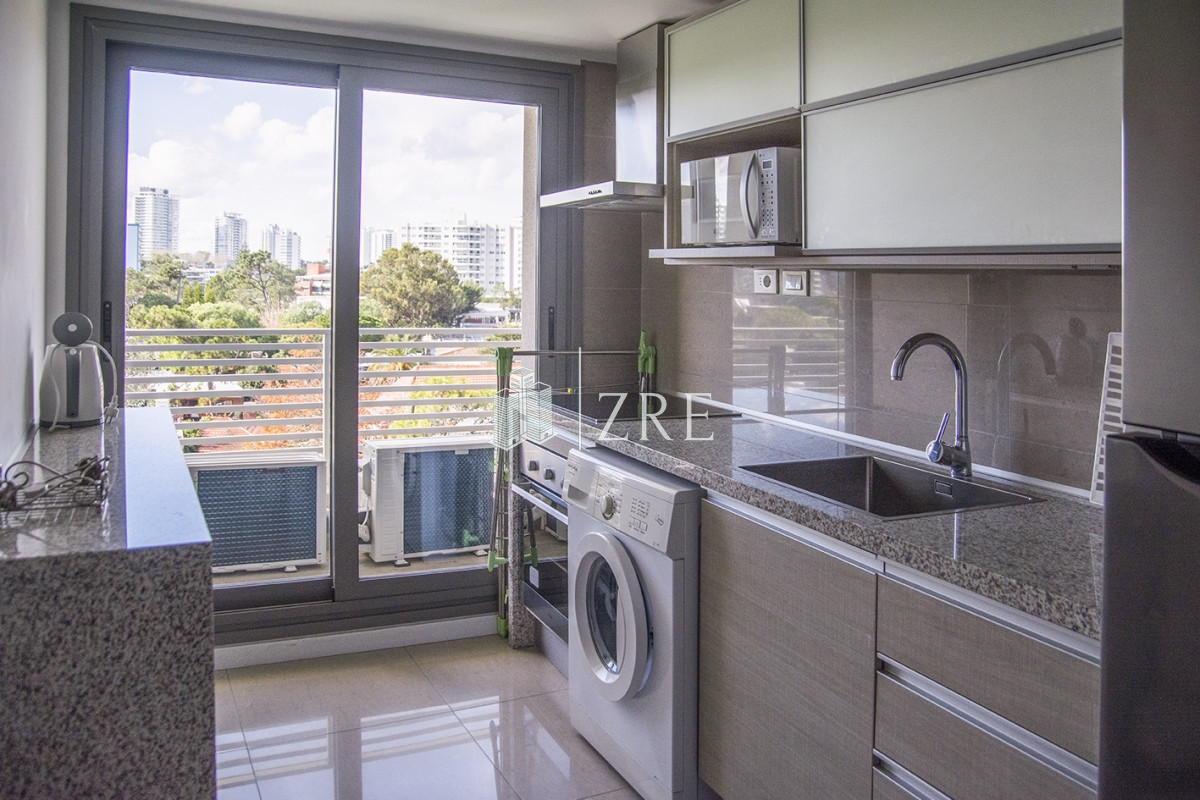 Apartamento ID.1341 - Alexander Boulevard.Departamento de 2 dormitorios, en venta y alquiler.
