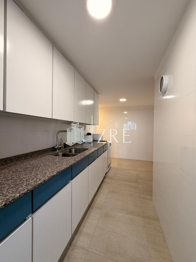 Apartamento ID.1370 - Apartamento en peninsula con vistas hacia la bahia Punta del este