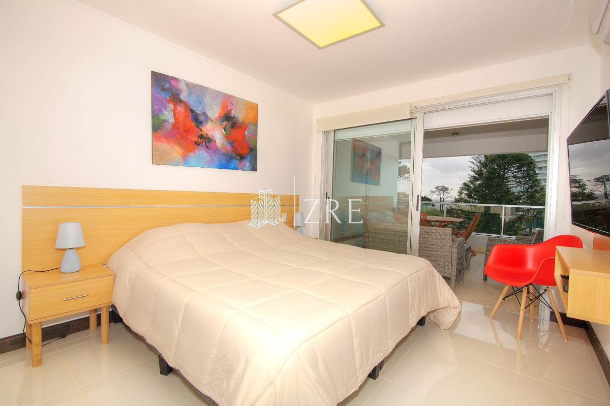 Apartamento ID.1345 - Apartamento en Venta de 2 dormitorios en Playa Mansa , Punta del este