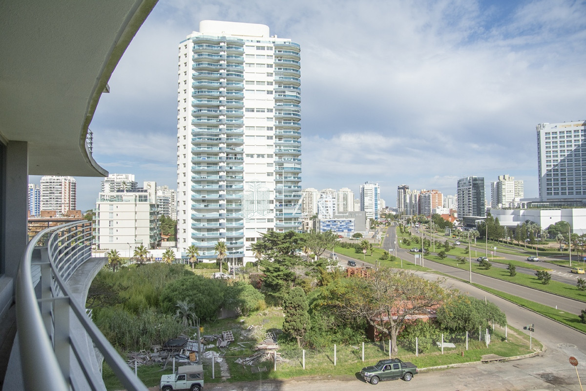 Apartamento ID.1341 - Alexander Boulevard.Departamento de 2 dormitorios, en venta y alquiler.