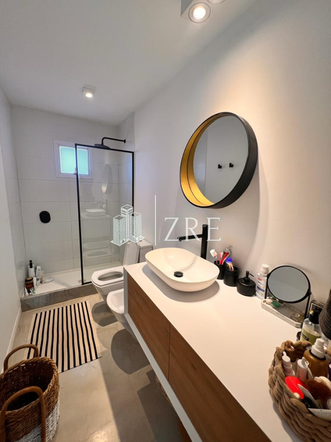 Apartamento ID.1066 - Vende espectacular apartamento de 3 dormitorios en Coral Tower, Playa Mansa, Punta del Este 