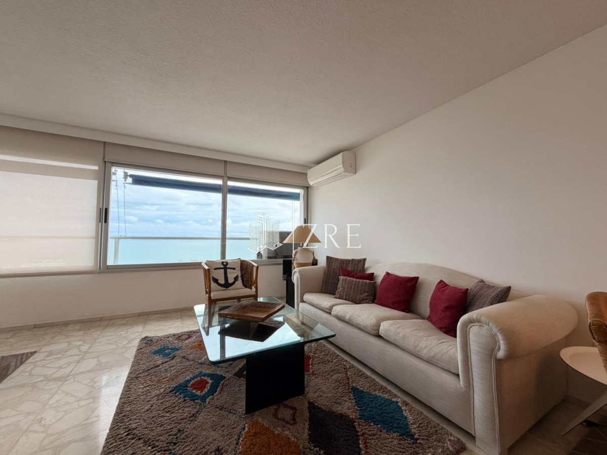 Apartamento ID.1370 - Apartamento en peninsula con vistas hacia la bahia Punta del este