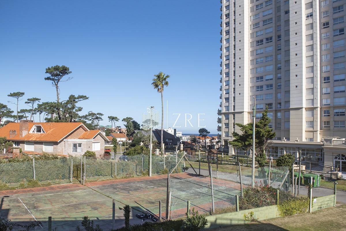 Apartamento ID.1343 - Departamento de 3 dormitorios en venta proximo a Playa Mansa, Punta del Este