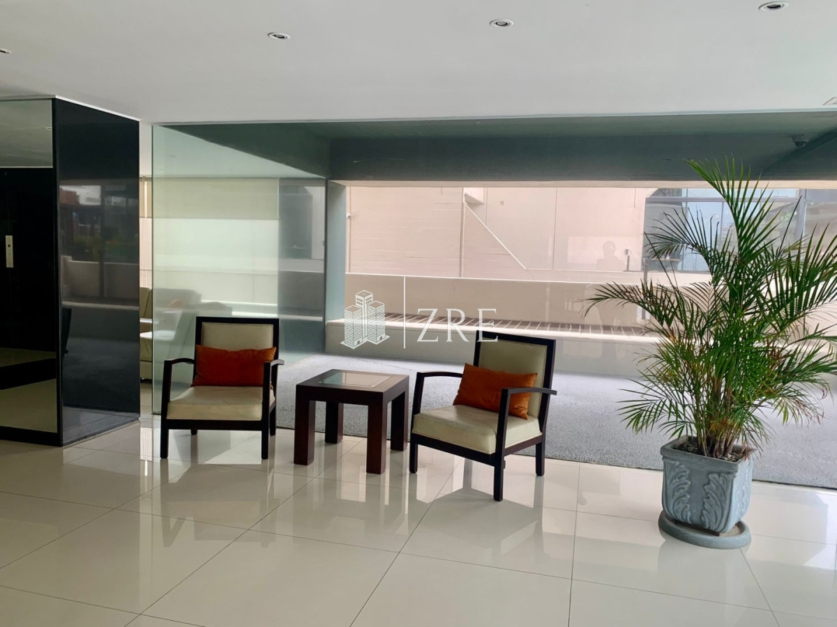 Apartamento ID.1360 - En venta apartamento de 2 mas dep. en Península, Punta del Este