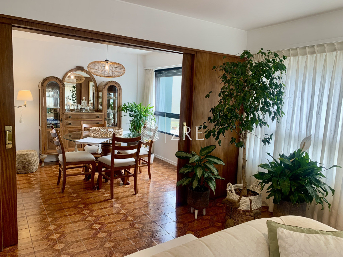 Apartamento ID.1360 - En venta apartamento de 2 mas dep. en Península, Punta del Este