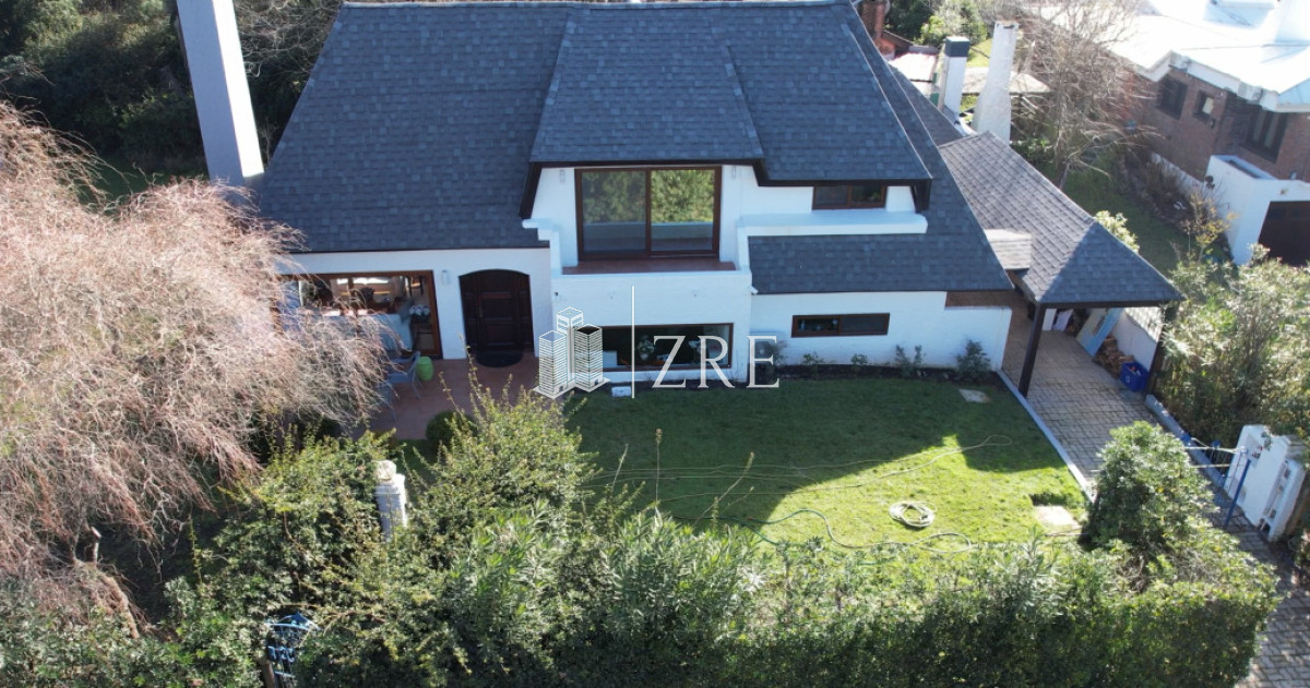 Casa ID.1439 - En venta casa de 3 dormitorios en Maldonado