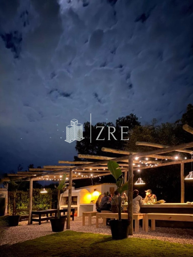 Casa ID.1150 - Casa a la venta en Punta del Este de 6 dormitorios en el Tesoro a 200 mts de ruta 10