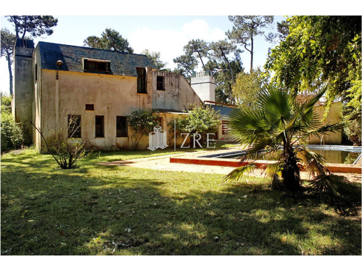 Casa ID.1433 - Vende casa de 4 dormitorios en Mansa, Punta del Este