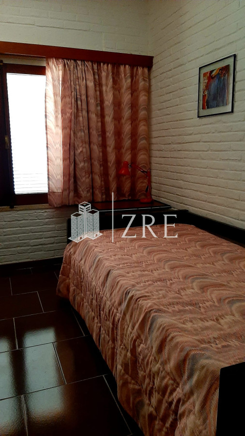 Casa ID.1441 - Casa de 4 dormitorios en venta en Playa Mansa, Punta del Este
