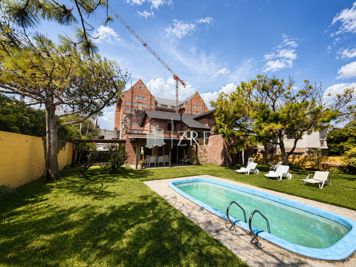 Casa ID.1436 - Vende hermosa casa en san rafael , cerca del mar, Punta del Este