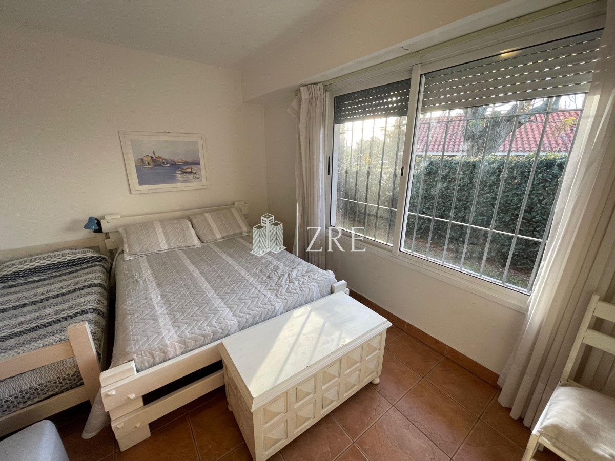 Casa ID.1437 - Venta Casa en Cantegril - Punta del Este de 4 dormitorios.