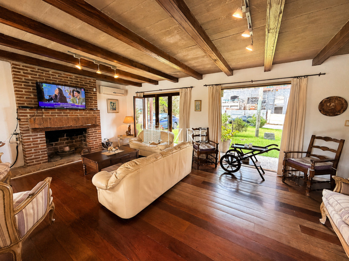 Casa ID.1436 - Vende hermosa casa en san rafael , cerca del mar, Punta del Este